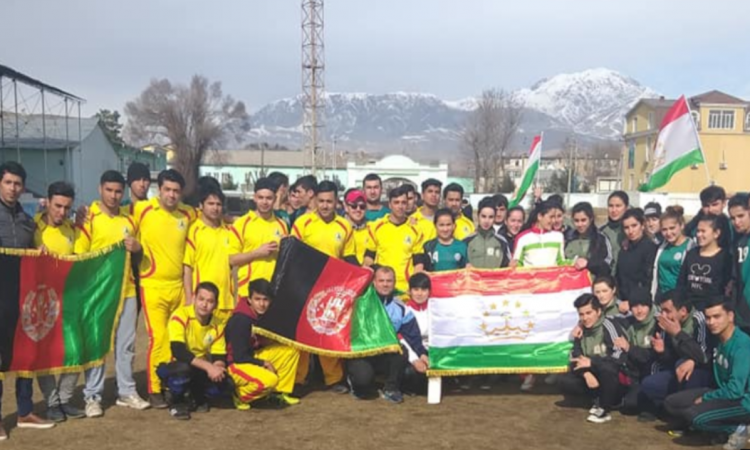 تاجکستان په لومړي ځل د کرېکټ سوداګريز ليګ پېلوي؛ خو ډېره تکيا او تمه له افغان کرېکټ لوبغاړو لري 